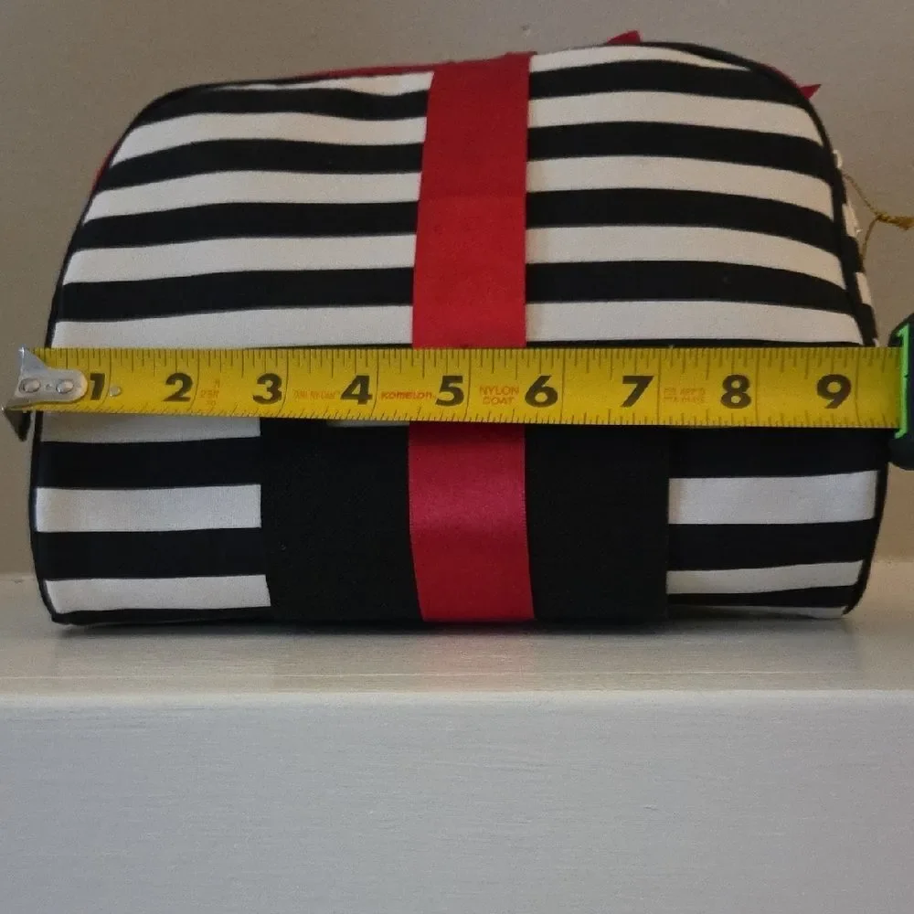 NWT Nicole Hello Beautiful Cosmetic Bags